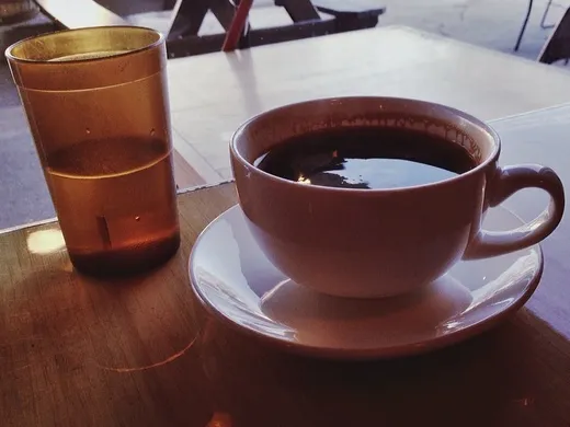 Midday caffeine fix before the snow hits. @lamplighterroastingco always serving