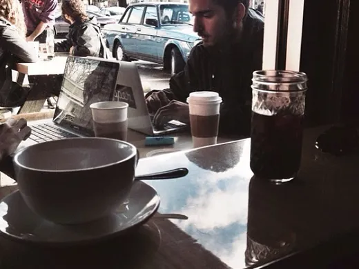 Catching up over coffee #momentswithsunday (at Lamplighter Roasting Co.)