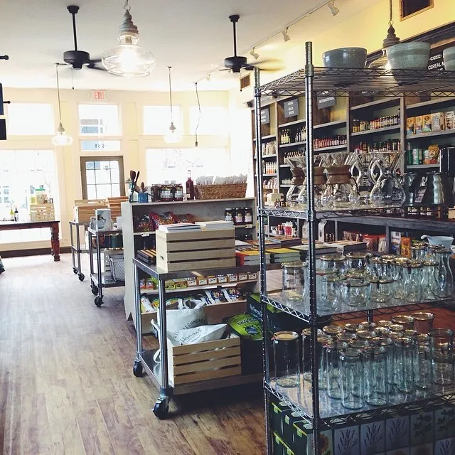 Popped into Main Street's loveliest addition yesterday, @harvestrva. Pro tip: th