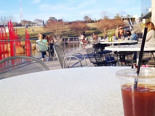 Sun, breeze & iced Americanos. Happy Saturday, y'all. (at Virginia Museum of Fin